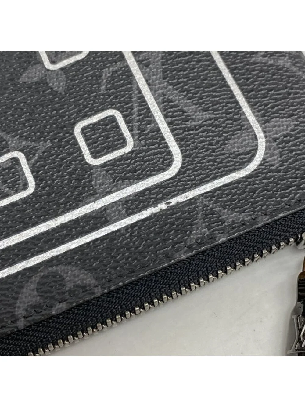 Louis Vuitton Clutch Monogram Eclipse Flash iPad Pouch Black Fragment Design